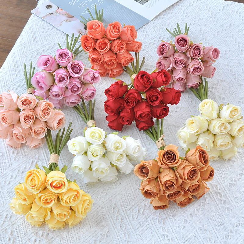 Rosenstrauß Kunstblumen 24 cm, Kleines Seidenblumen-Bündel, Täuschend echte Rosen für Tischdeko, Hochzeit & ganzjährige Dekoration