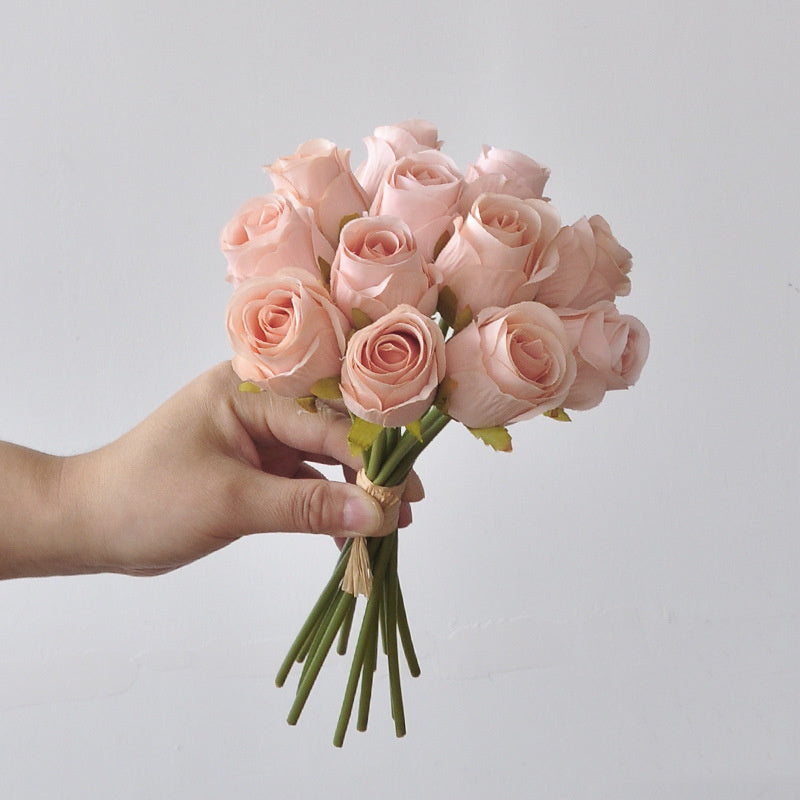 Rosenstrauß Kunstblumen 24 cm, Kleines Seidenblumen-Bündel, Täuschend echte Rosen für Tischdeko, Hochzeit & ganzjährige Dekoration