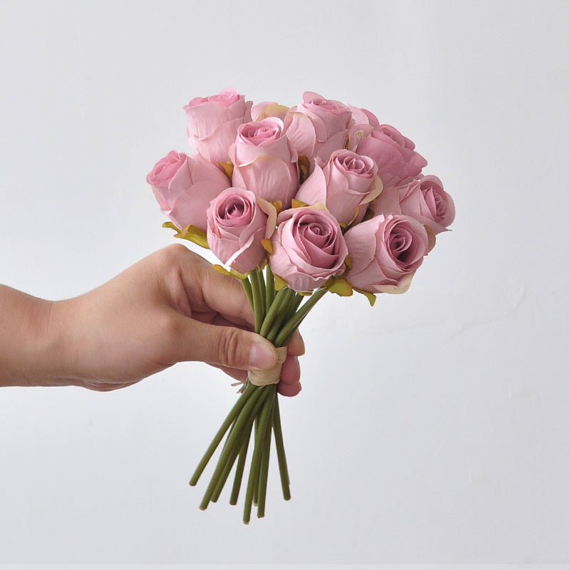 Rosenstrauß Kunstblumen 24 cm, Kleines Seidenblumen-Bündel, Täuschend echte Rosen für Tischdeko, Hochzeit & ganzjährige Dekoration