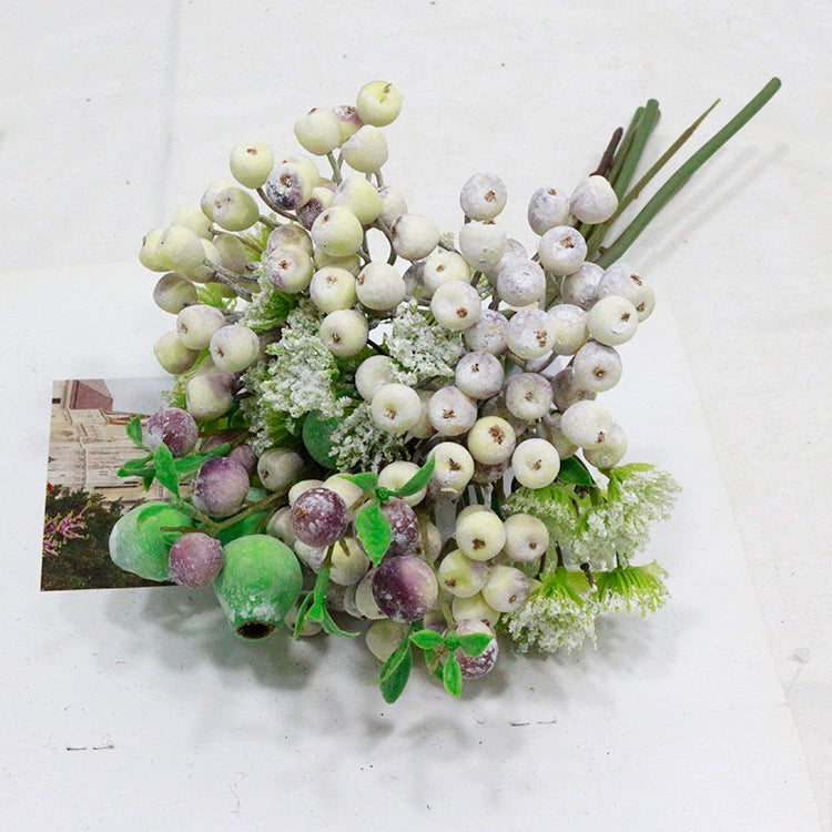 Künstlicher Beerenstrauß 33cm, Realistischer Deko Zweig mit Früchten, für Vase, Herbstdeko & Gestecke, langlebige Kunstblumen