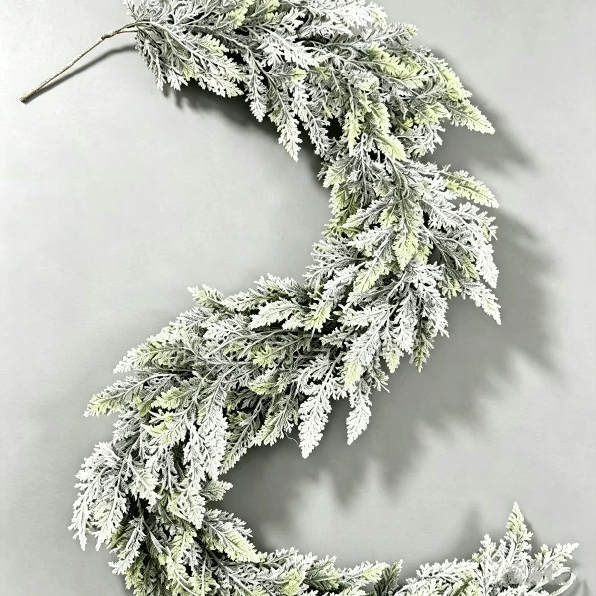 Kunstschnee Efeu Girlande 180 cm, realistisches PE-Material, ideal für Weihnachten, Hochzeiten, Cafés & Festdekoration