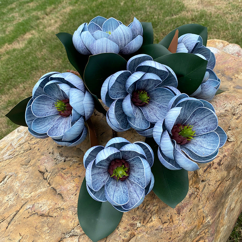 Faux Magnolienblüten, 70 cm, Real-Touch PU, 4 Farben – ideal für Hochzeiten, Wohnräume & Cafés