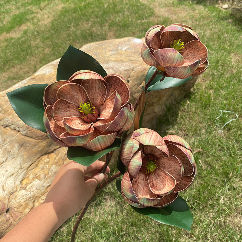 Faux Magnolienblüten, 70 cm, Real-Touch PU, 4 Farben – ideal für Hochzeiten, Wohnräume & Cafés