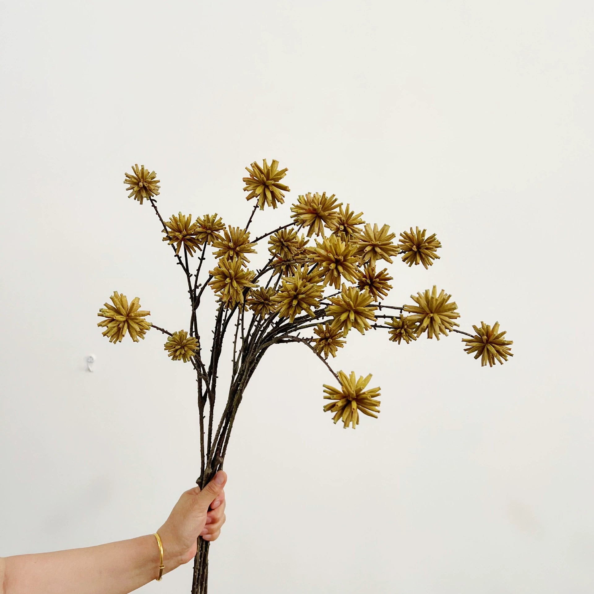 Künstlicher Fruchtzweig 80 cm, Deko-Zweig mit 6 realistischen Früchten, langlebige Kunstpflanze für Vase, Floristik, Hochzeit & Gastronomie
