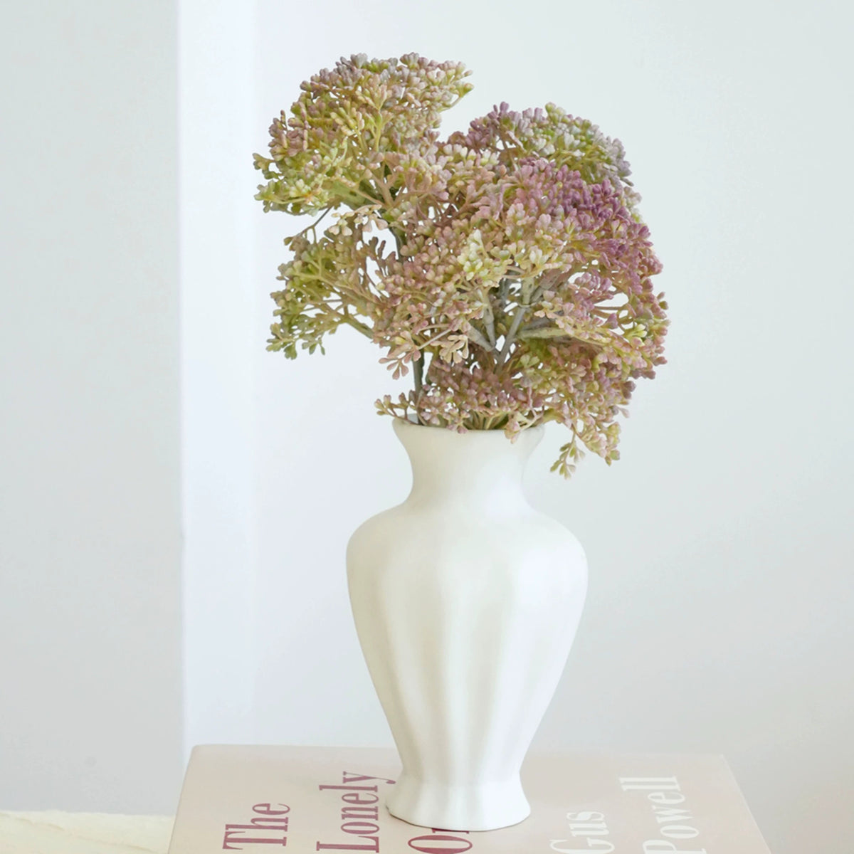 Künstlicher Beeren-Zweig 33 cm, Naturgetreuer Deko-Zweig mit Früchten, Detailreiche Kunstpflanze für Vase, Tischdeko, Hochzeit & Floristik