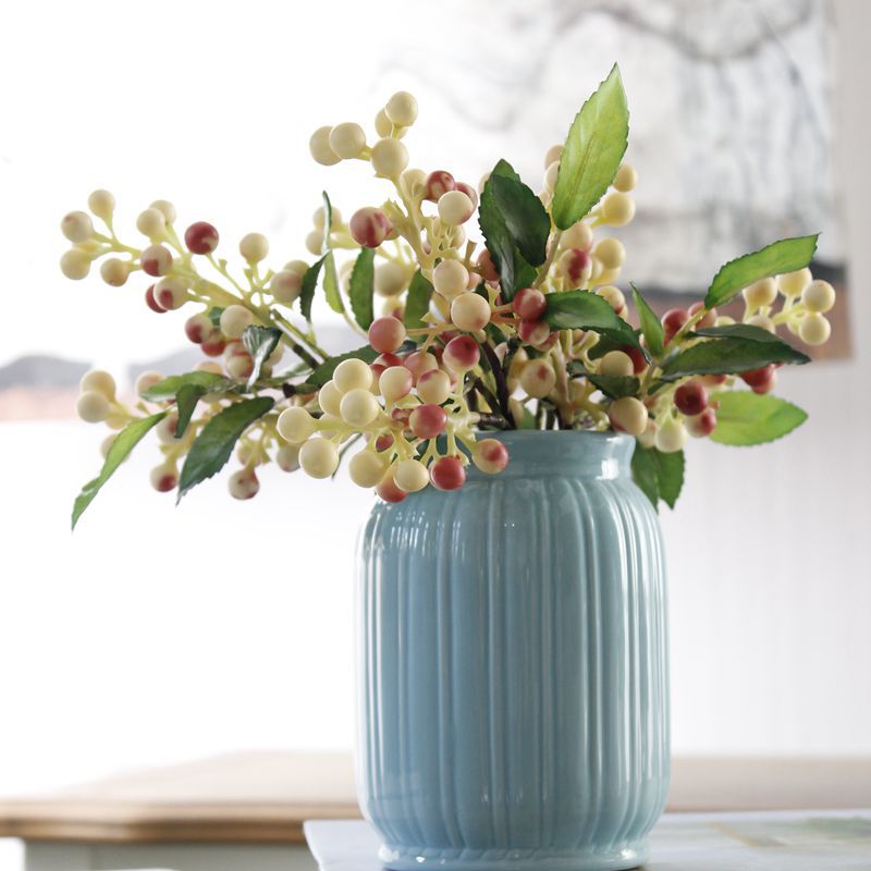 Künstliche Beeren Zweig 23cm, Täuschend Echte Deko Beeren, Kurzer Stiel für Vase, Gestecke, Herbstdeko, Hochzeit, Floristikbedarf