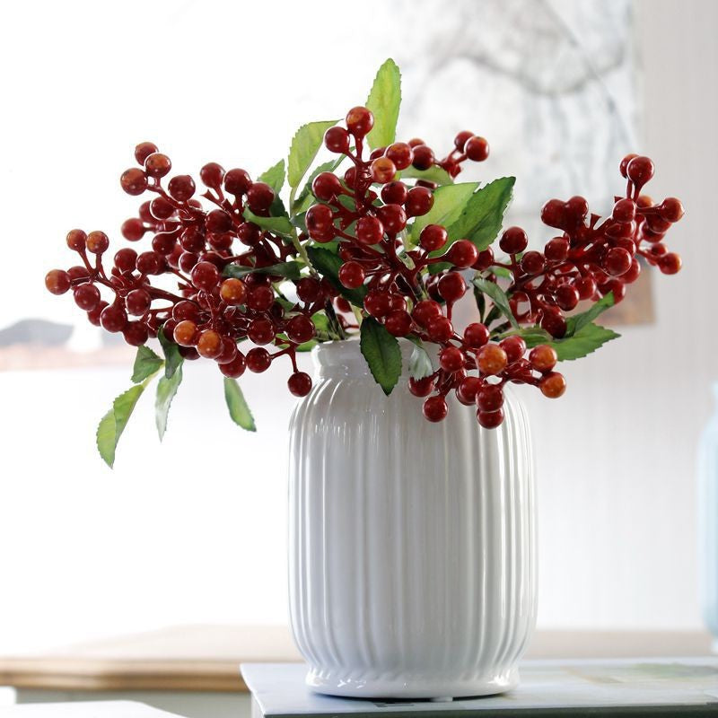 Künstliche Beeren Zweig 23cm, Täuschend Echte Deko Beeren, Kurzer Stiel für Vase, Gestecke, Herbstdeko, Hochzeit, Floristikbedarf