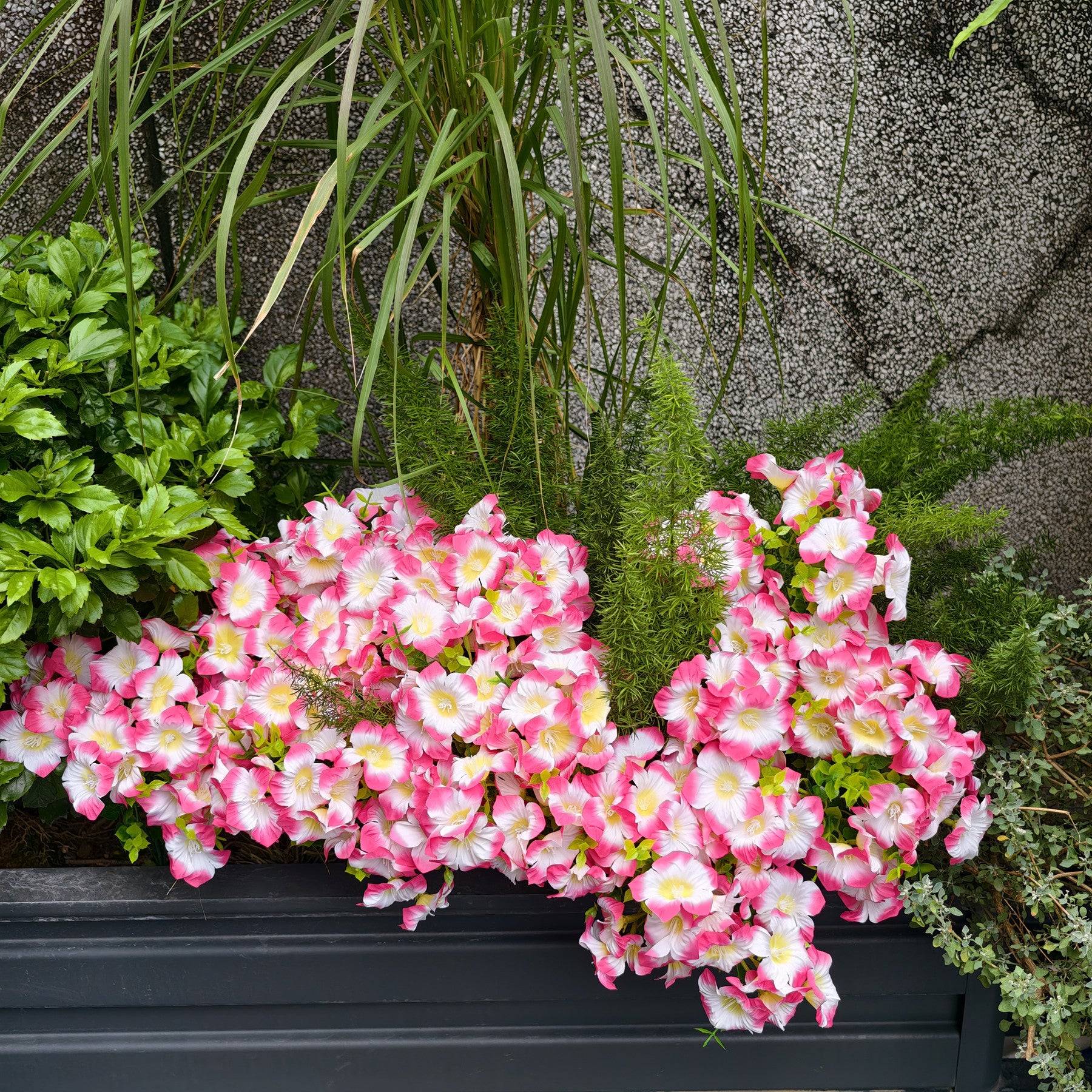 Kunstblumen wie Echt, 9 Bündel Künstliche Blumen Balkonpflanzen Outdoor Wetterfest, Fake Blumenstrauß UV-beständig Frühlingsdeko Gefälschte Blumen Deko Frühling für Innen Draußen Balkon