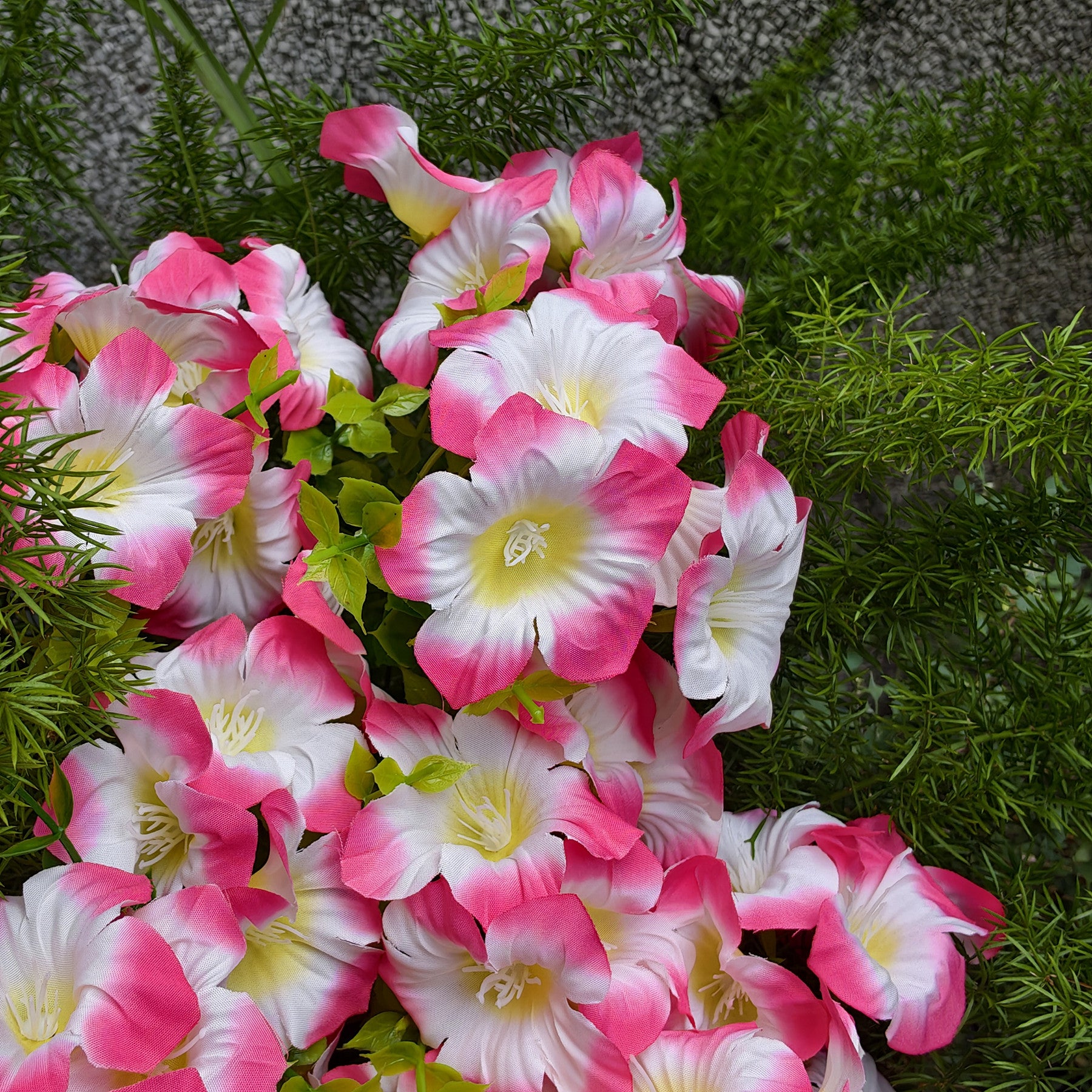 Kunstblumen wie Echt, 9 Bündel Künstliche Blumen Balkonpflanzen Outdoor Wetterfest, Fake Blumenstrauß UV-beständig Frühlingsdeko Gefälschte Blumen Deko Frühling für Innen Draußen Balkon