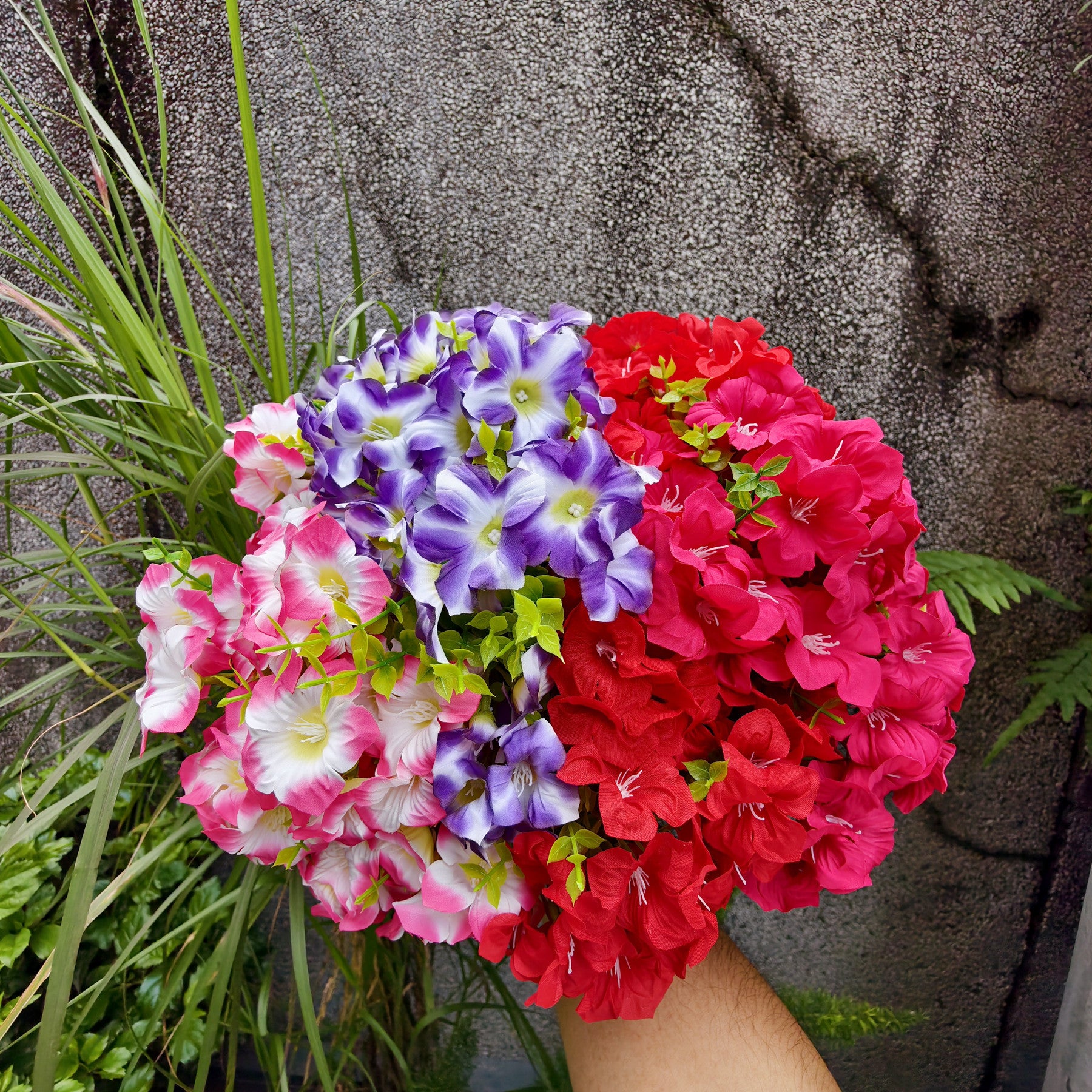 Kunstblumen wie Echt, 9 Bündel Künstliche Blumen Balkonpflanzen Outdoor Wetterfest, Fake Blumenstrauß UV-beständig Frühlingsdeko Gefälschte Blumen Deko Frühling für Innen Draußen Balkon