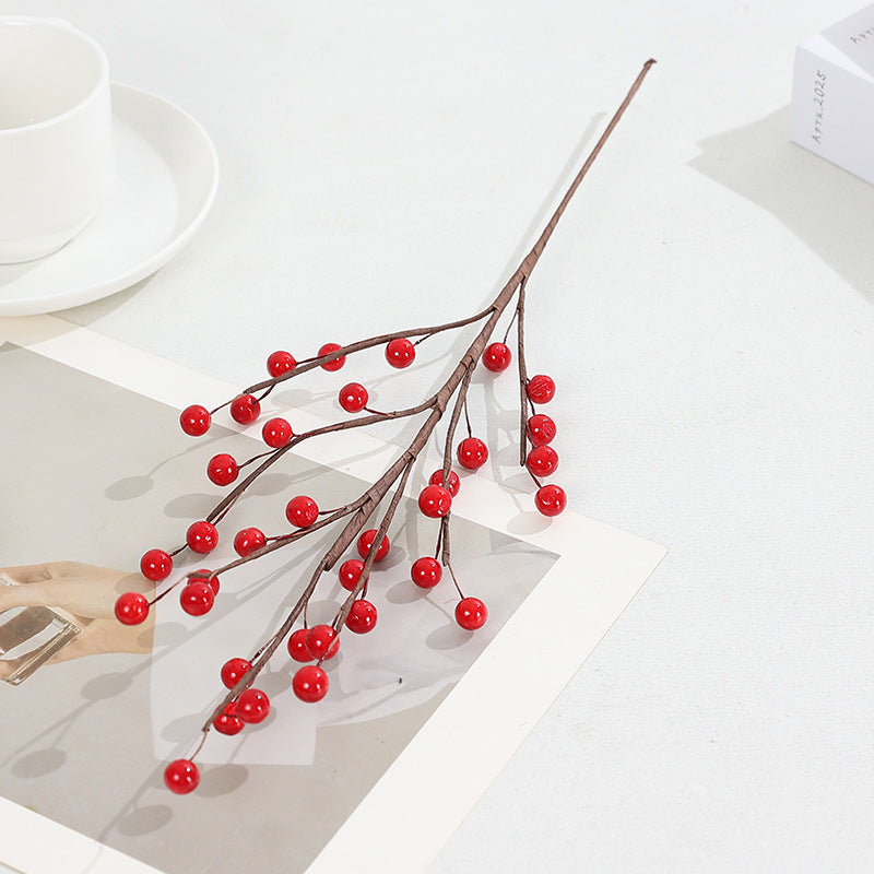 Künstlicher Roter Beeren-Zweig, 38 cm, Naturgetreue Deko-Beeren für Vase, Herbst- & Weihnachtsdeko, Gestecke, Hochzeit, Grabschmuck