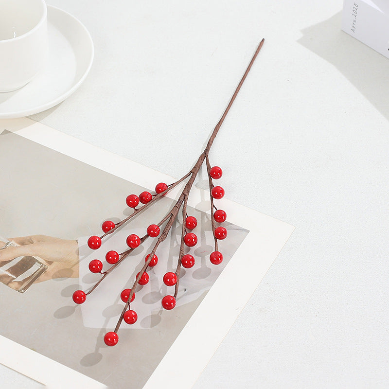 Künstlicher Roter Beeren-Zweig, 38 cm, Naturgetreue Deko-Beeren für Vase, Herbst- & Weihnachtsdeko, Gestecke, Hochzeit, Grabschmuck