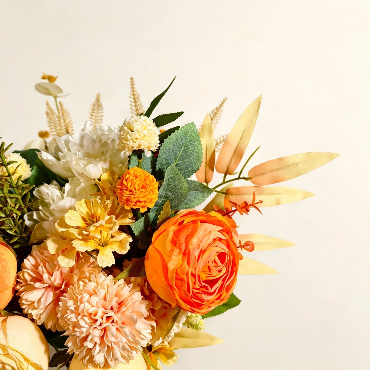 Kunstblumenstrauß Herbst 40cm, Täuschend Echte Pfingstrosen & Chrysanthemen, Hochwertige Seidenblumen für Herbstdeko, Vase, Hochzeit, Gastronomie