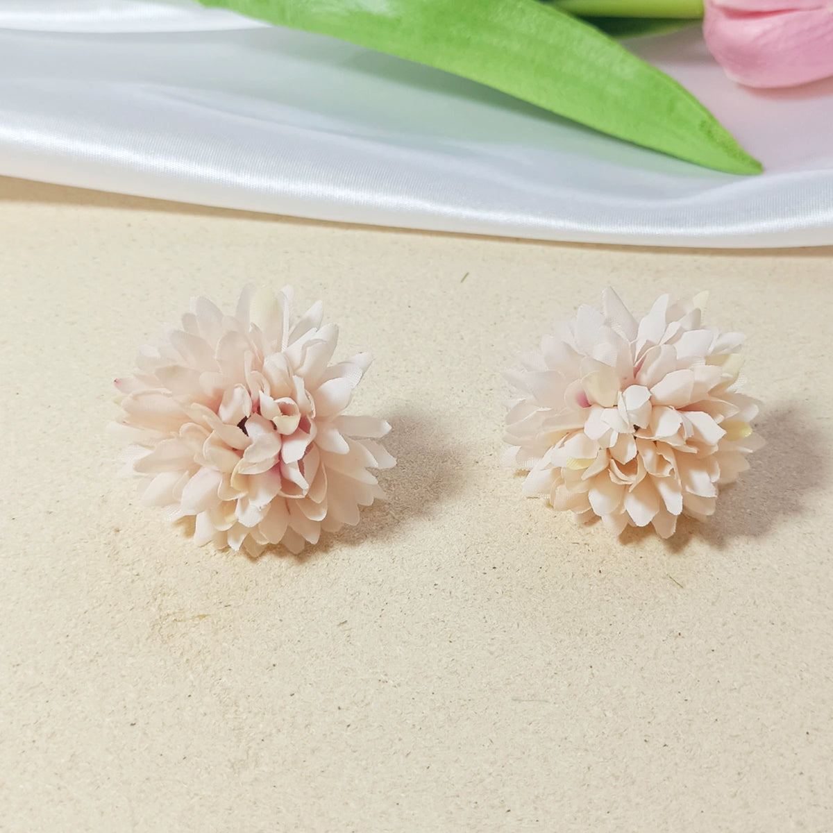 Künstliche Wildblumen Blütenköpfe 4cm, 10 Farben, Realistische Seidenblumen zum Basteln, DIY Gestecke, Hochzeitsdeko, Ansteckblume