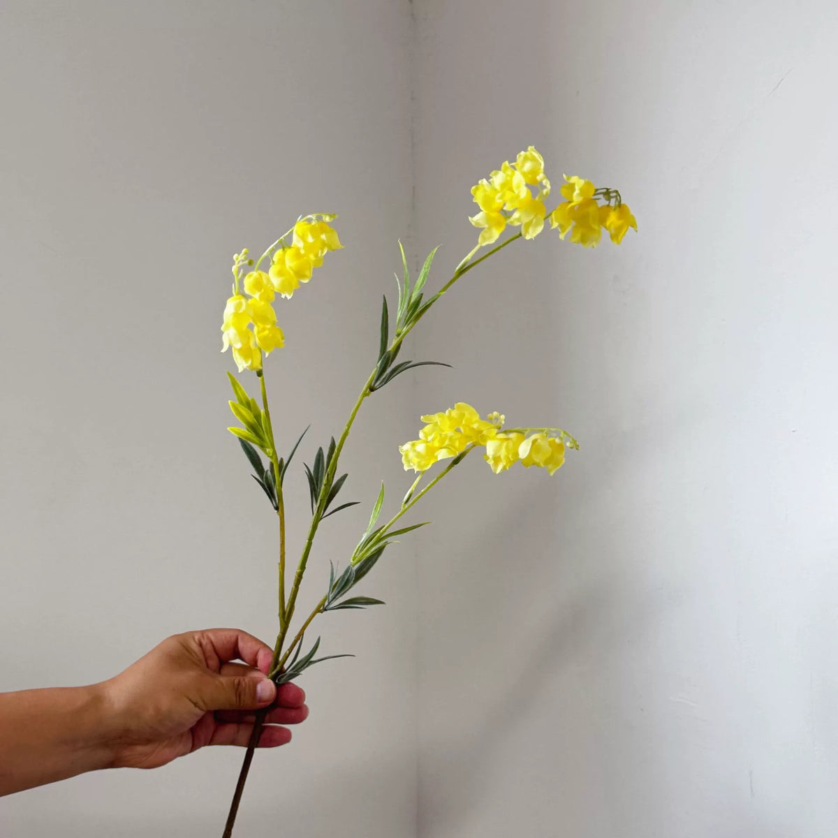 Künstliche Maiglöckchen 80 cm, realistische Seidenblumen, pastellfarben, für Hochzeit, Grabgestaltung, Innen- & Außendeko, Einzelstiel, ohne Vase