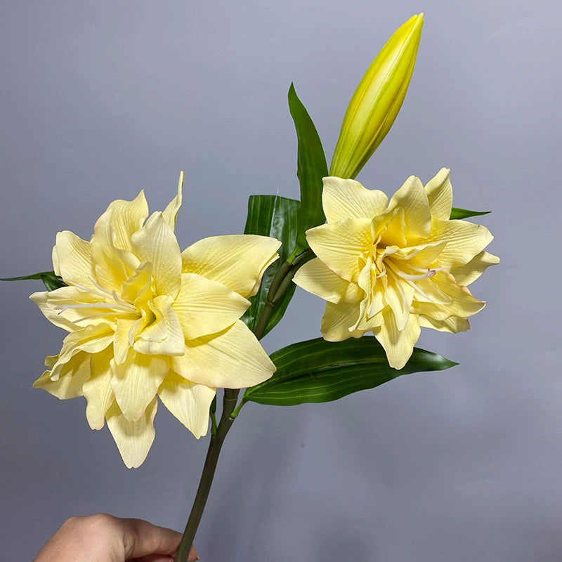 80cm PU Real-Touch Lilienstrauß, 2 Blüten + 1 Knospe, 15cm Durchmesser, für Hochzeiten, Innenraumdekoration, Blumengeschäfte