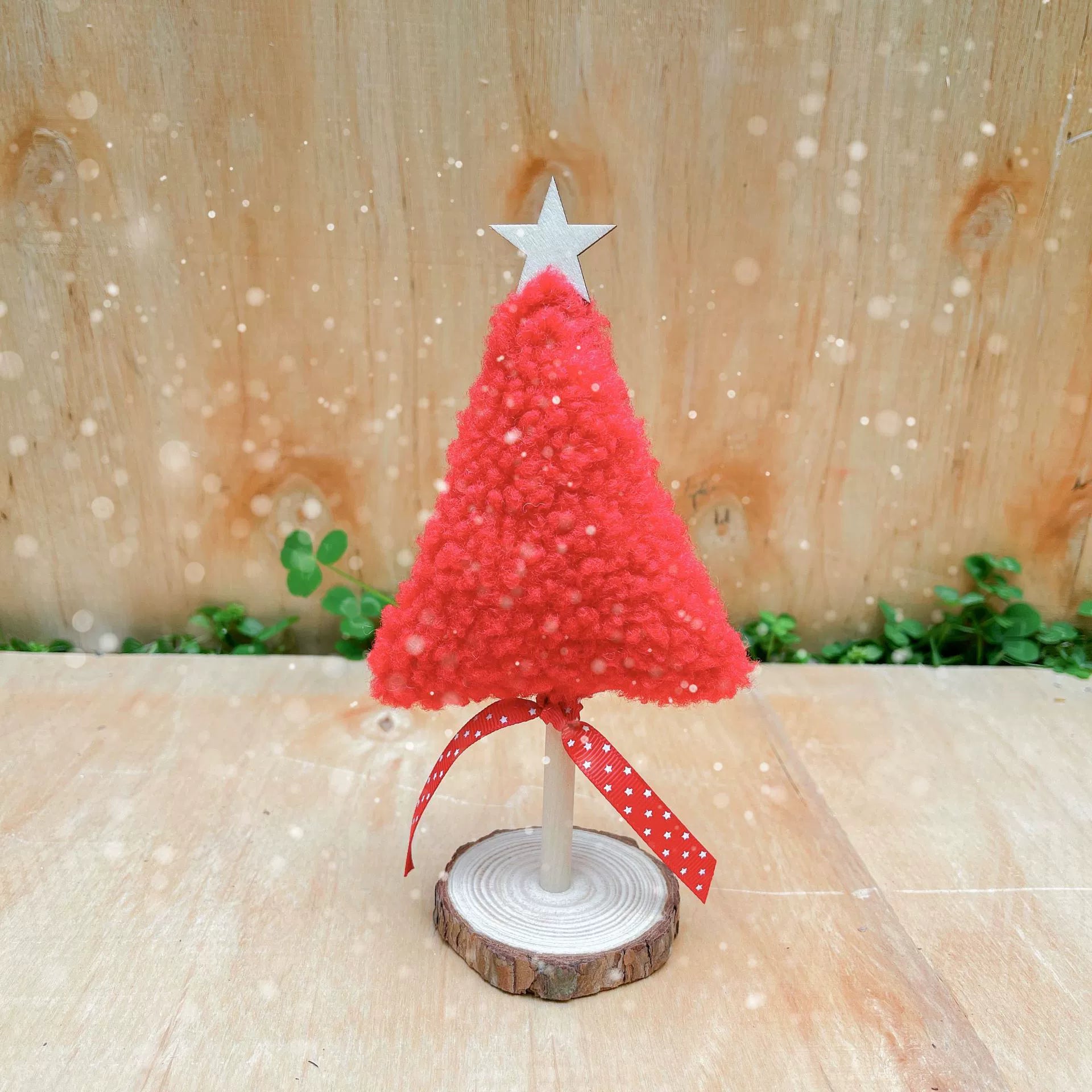 Mini Weihnachtsbaum Deko 22x10 cm, künstliche Tanne aus Stoff, realistische Optik, festliche Tischdekoration, Hochzeit, Event, Ladenausstattung, 8 Farben