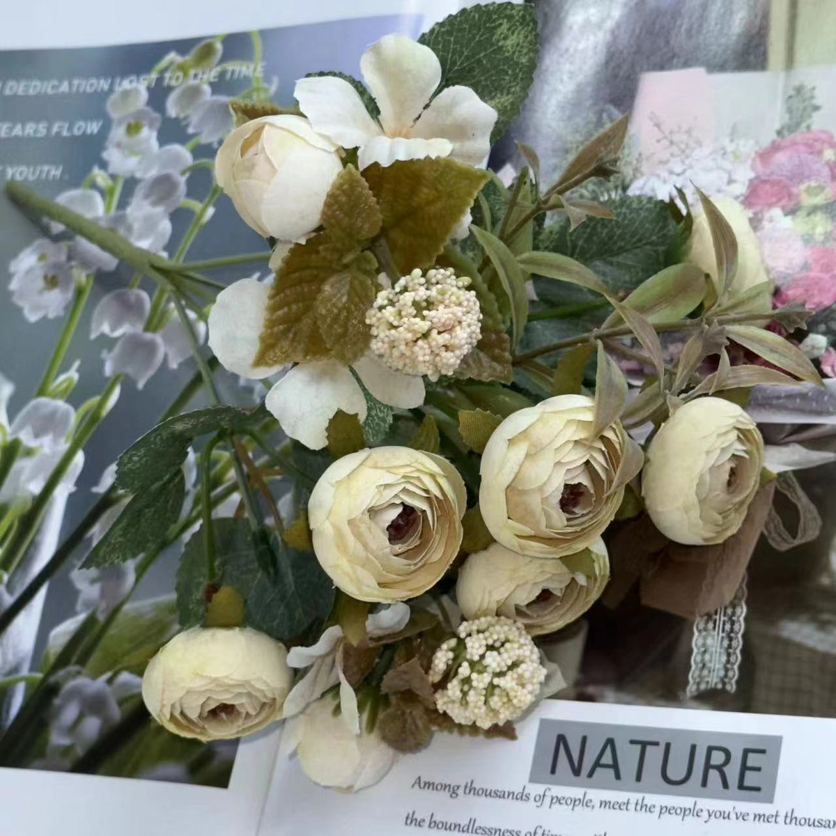 Künstliche Blumenstrauß für Hochzeiten, Retro-Stil, 32,5 cm, Rosen, Eukalyptus, Kamelien, Gänseblümchen, Hortensien