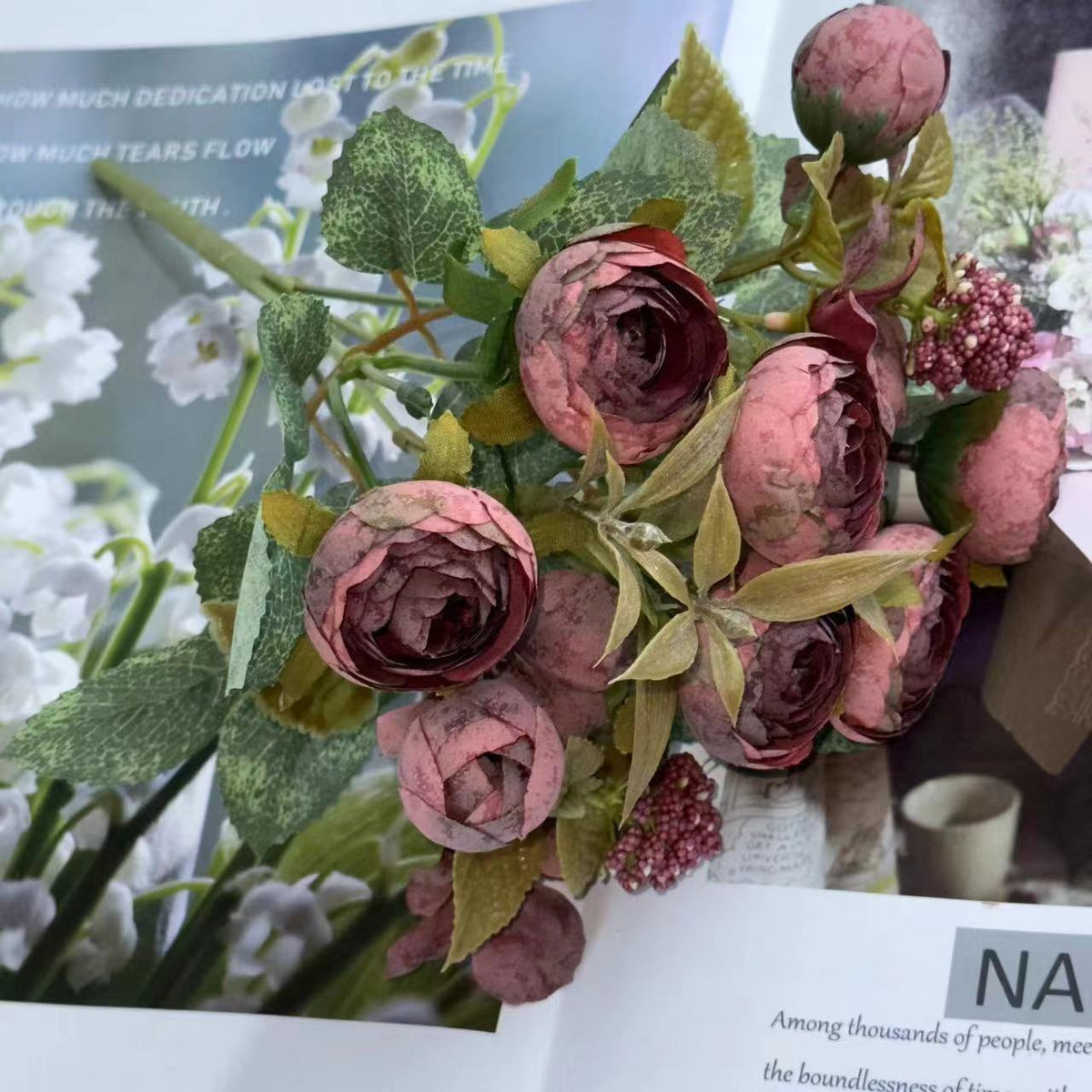 Künstliche Blumenstrauß für Hochzeiten, Retro-Stil, 32,5 cm, Rosen, Eukalyptus, Kamelien, Gänseblümchen, Hortensien