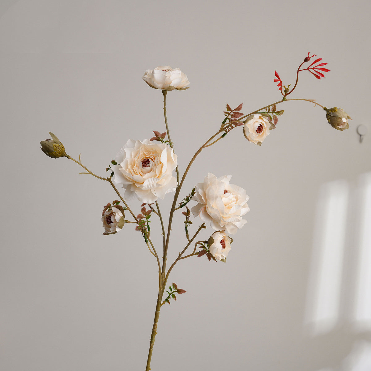 90 cm künstliche Ranunkel-Zweig mit 8 Blüten, Seidenblumen, Beige, Hochzeit Dekoration, Innenraum, Event, Grabschmuck