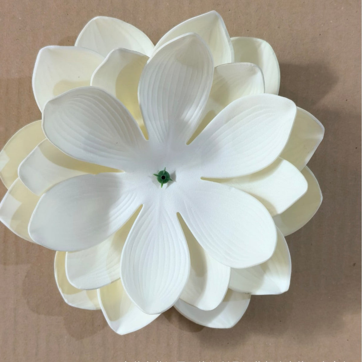 Künstliche Seerose 28 cm, plastik, realistische Lotoblume, DIY-Deko für Hochzeit, Grabschmuck, Innenraumgestaltung