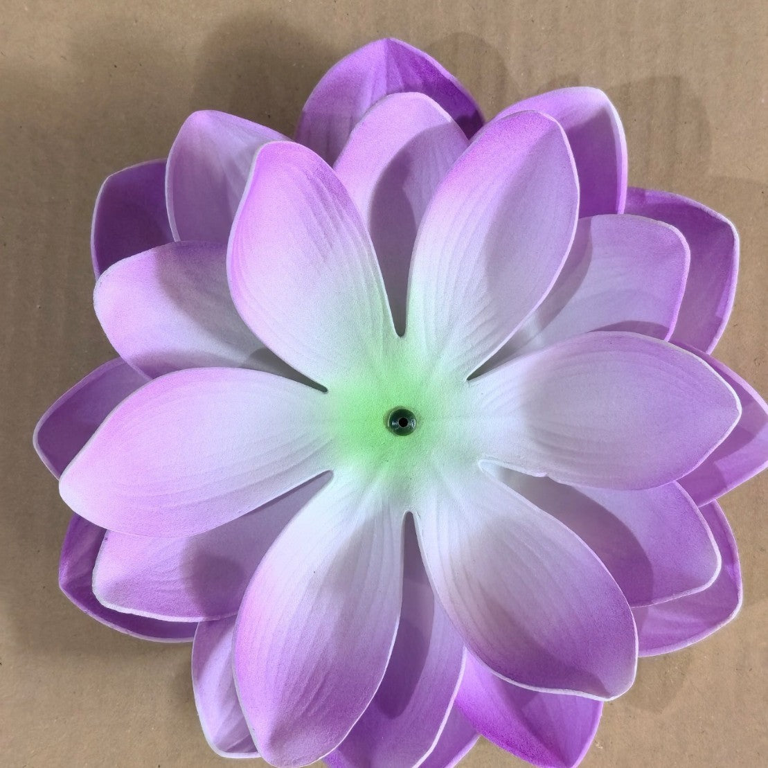 Künstliche Seerose 28 cm, plastik, realistische Lotoblume, DIY-Deko für Hochzeit, Grabschmuck, Innenraumgestaltung