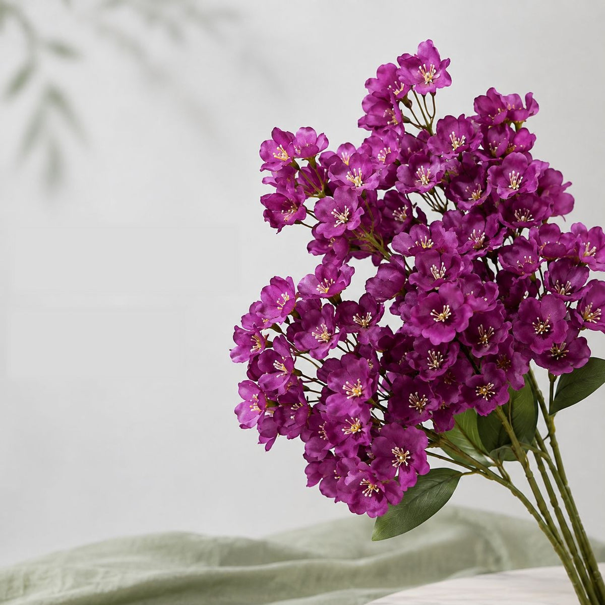 Künstliche Begonien-Blüten, 74 cm, Polyester, moderne Deko für Zuhause, Hochzeiten und Gewerbe