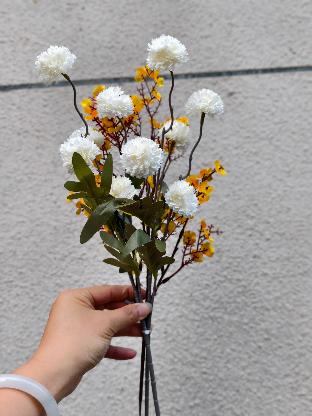 Künstliche Chrysanthemen & Schleierkraut Bouquet, 42 cm hoch, Seidenstoff-Blumen für Wohnaccessoires & Hochzeiten