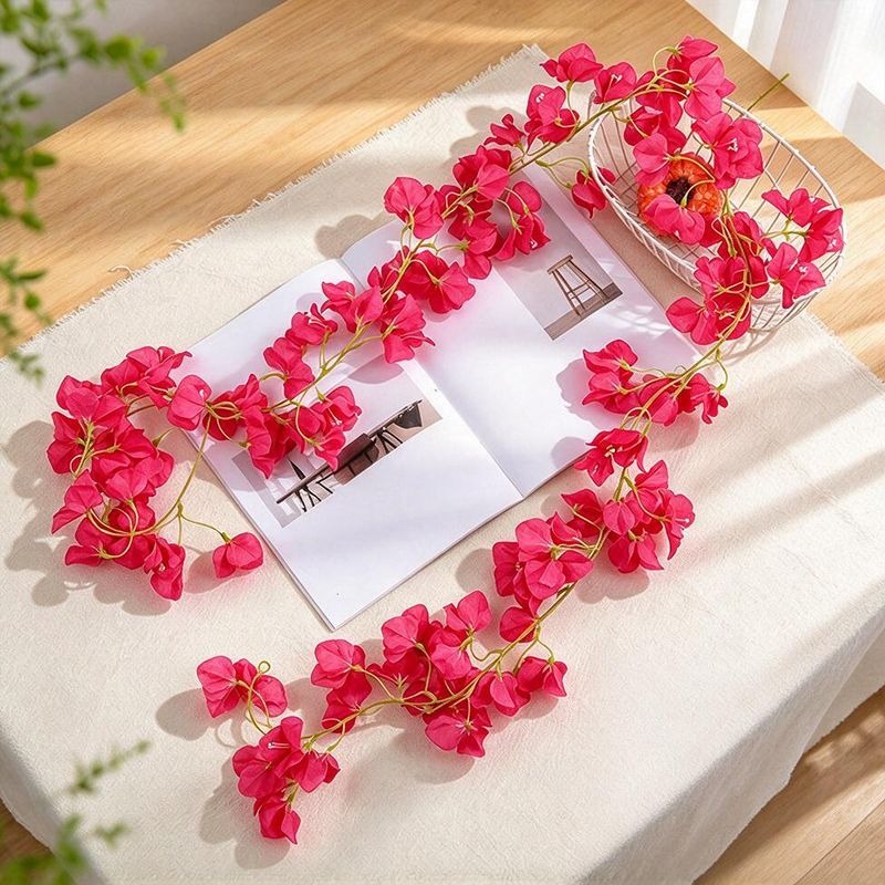 Künstliche Bougainvillea Blütenranke, Girlande aus Kunststoff mit 135 Blütenköpfen, 180 cm lang, für Hochzeit, Hotel & Schaufenster