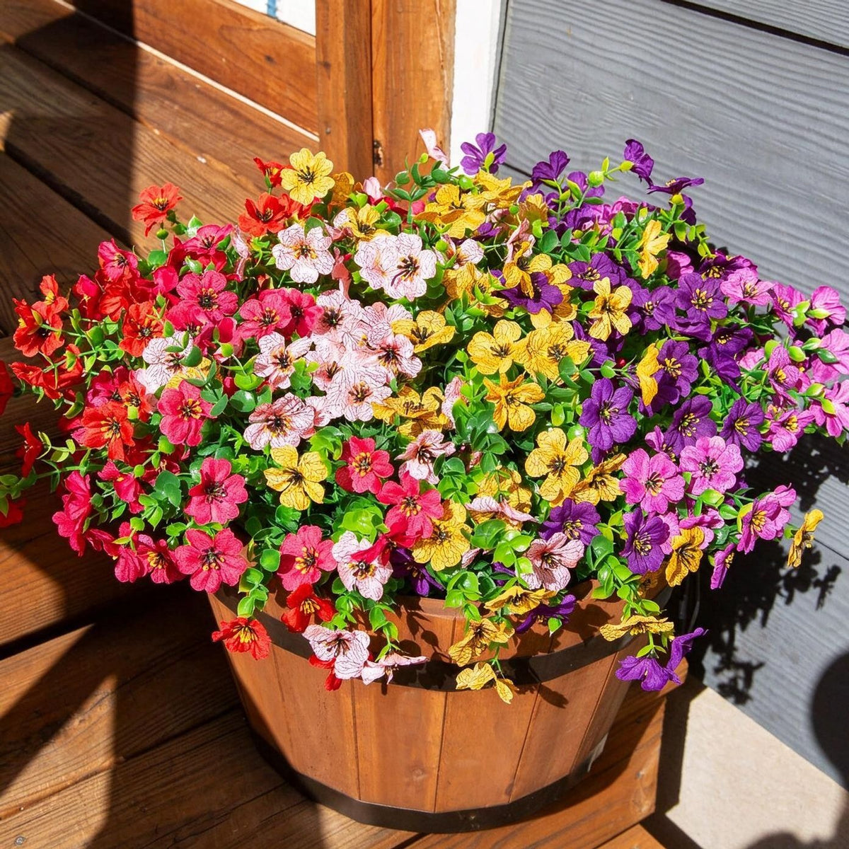 Kunstblumen Veilchen-Bündel mit Eukalyptus, 7 Zweige, 21 Blüten, Stoff, 35 cm, für Hochzeit, Schaufenster und Zuhause