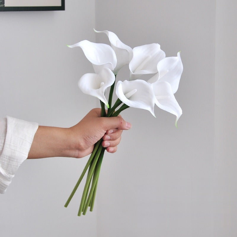 Künstliche Calla-Lilien Bouquet, 7 Blüten, 34 cm hoch, PU-Material, für Hochzeiten und Innendekoration