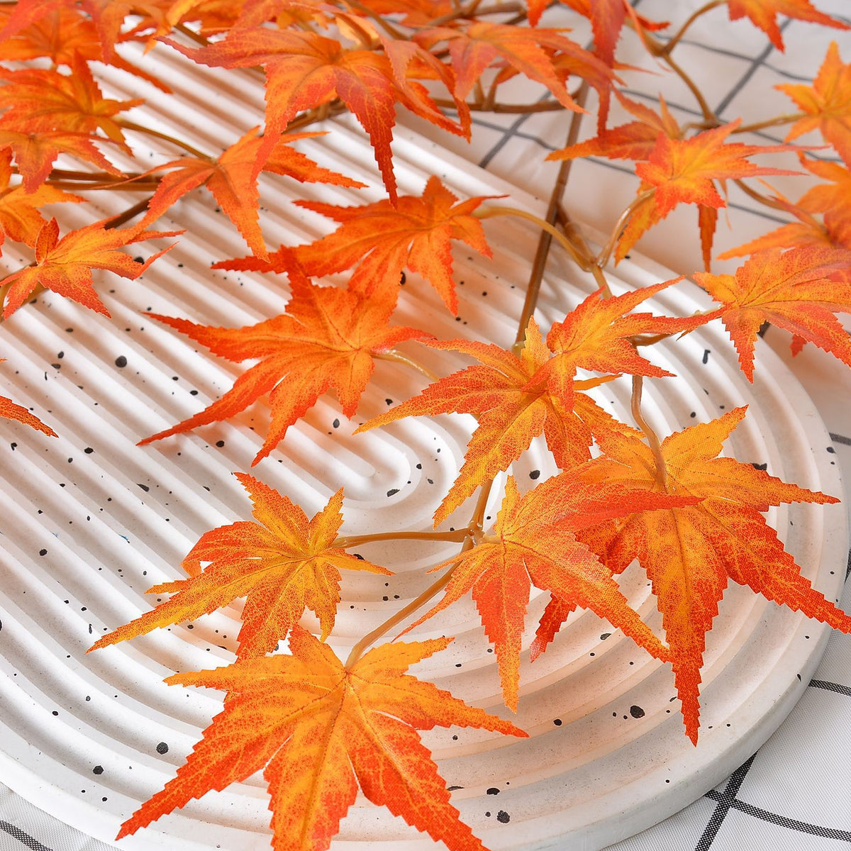 68 cm Künstliche Rote Ahornblätter Zweige – Für Herbstdekoration & DIY Blumenarrangements