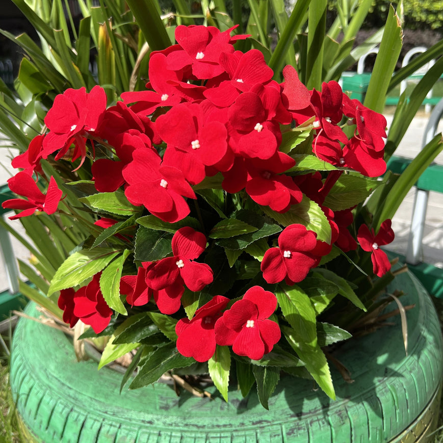 Großhandel Großer Impatiens-Sträuch mit 24 Stängeln – künstliche Außenblumen, UV-beständig