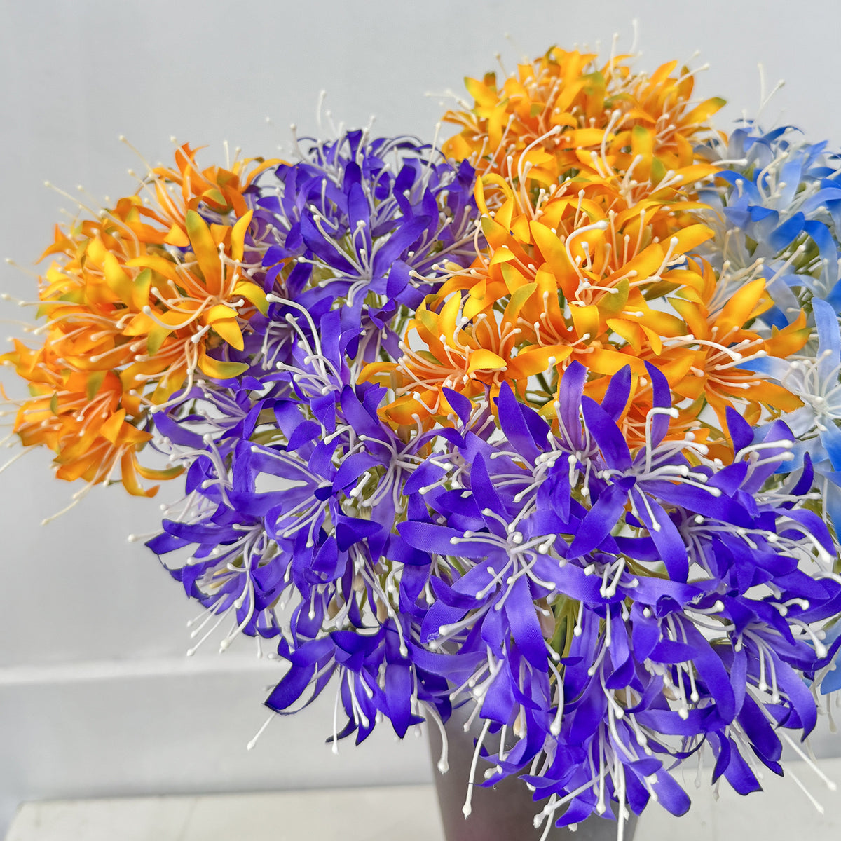66 cm künstliche Lycoris-Blüten, Busch, Polyester-Seide, für Hoteldekoration, Hochzeiten, Innenräume