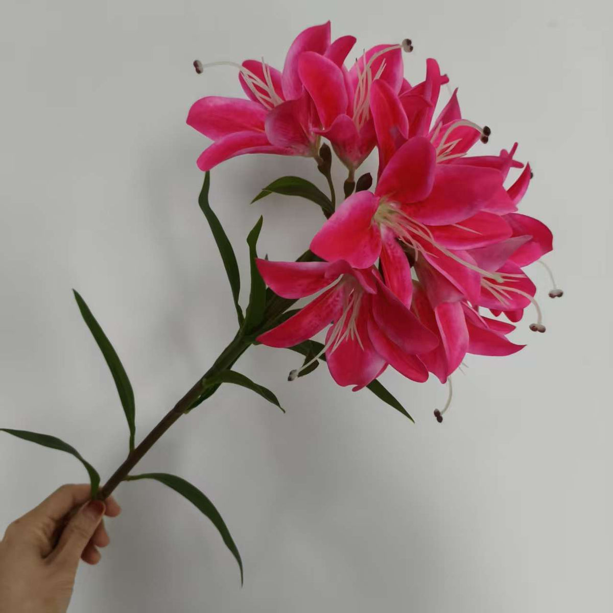 Künstliche Lilie, Einzelstiel mit 10 Blüten, 60 cm Höhe, aus Seidenstoff, für Hochzeiten, Feiern und Dekoration