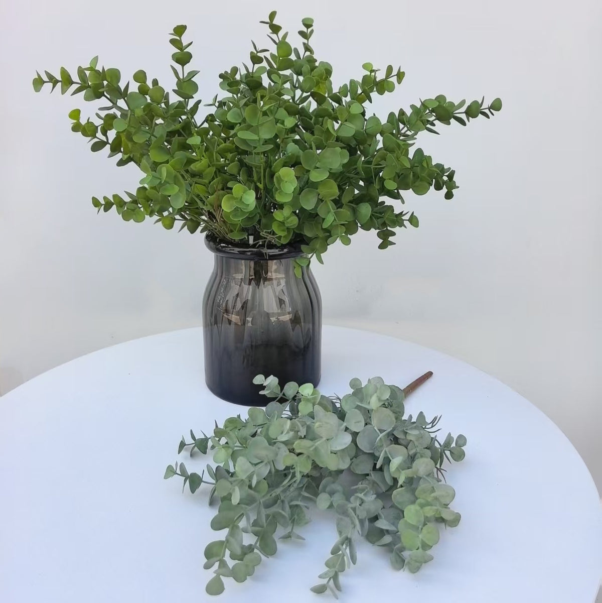 Künstlicher Eukalyptusbusch mit 7 Zweigen, 38cm, PE/PVC, für Hochzeiten, Outdoor und Wohnraum