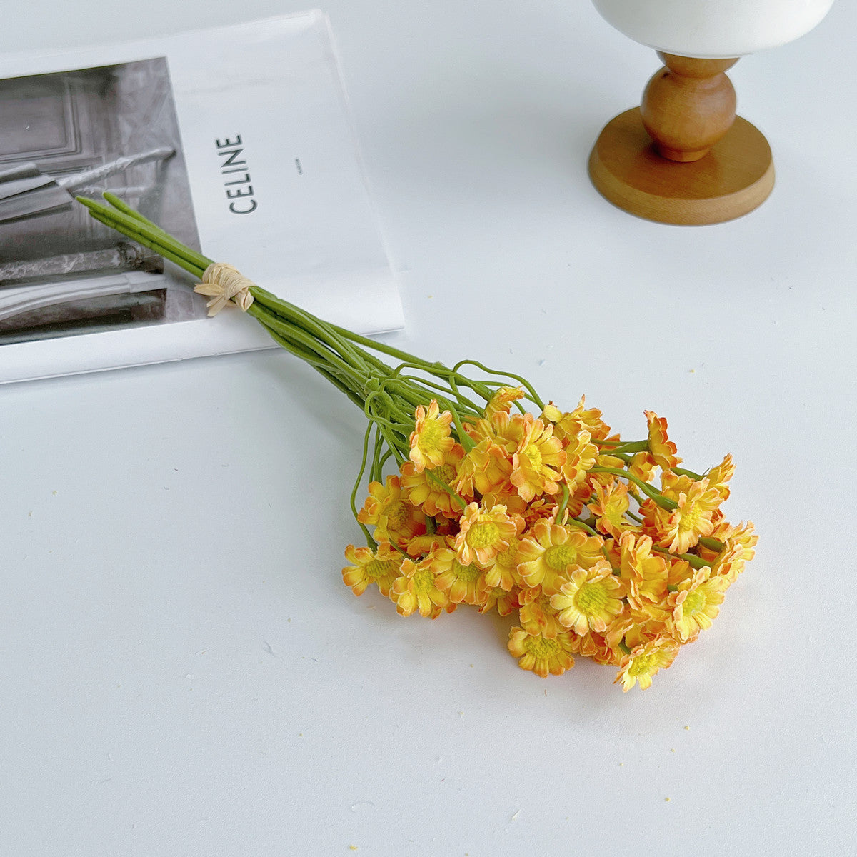 Künstliche Gänseblümchen Seidenblumen Bouquet 26 cm, 6er-Set für Hochzeit, Dekoration, Ladenlokal, Zuhause