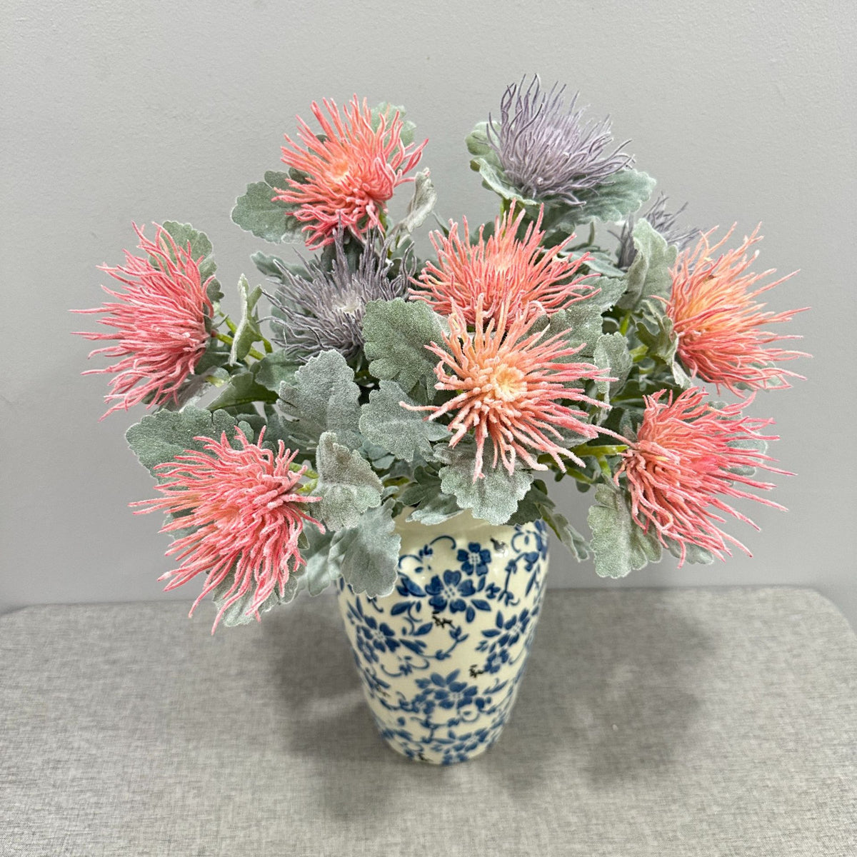 Künstliche Eryngium-Blume, 38 cm hohe Einzelstängel-Deko, Seidenstoff-Blüte für Hochzeiten, Büro und Zuhause