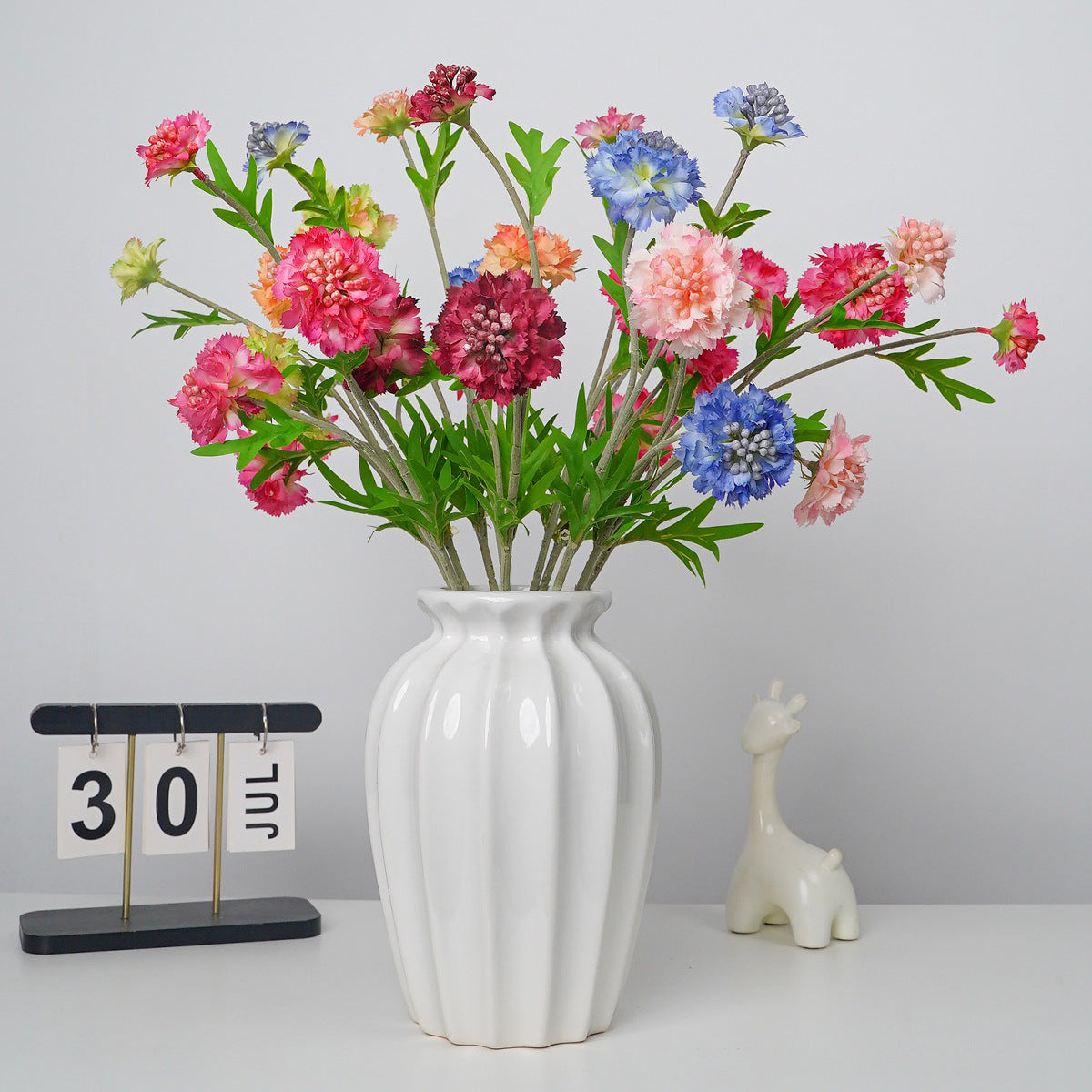 Kunstblumen Skabiose, Nelke & Margerite, Blumenbusch mit 3 Blütenköpfen, 57 cm, Polyester-Mischmaterial, für Hochzeit & Gewerbe