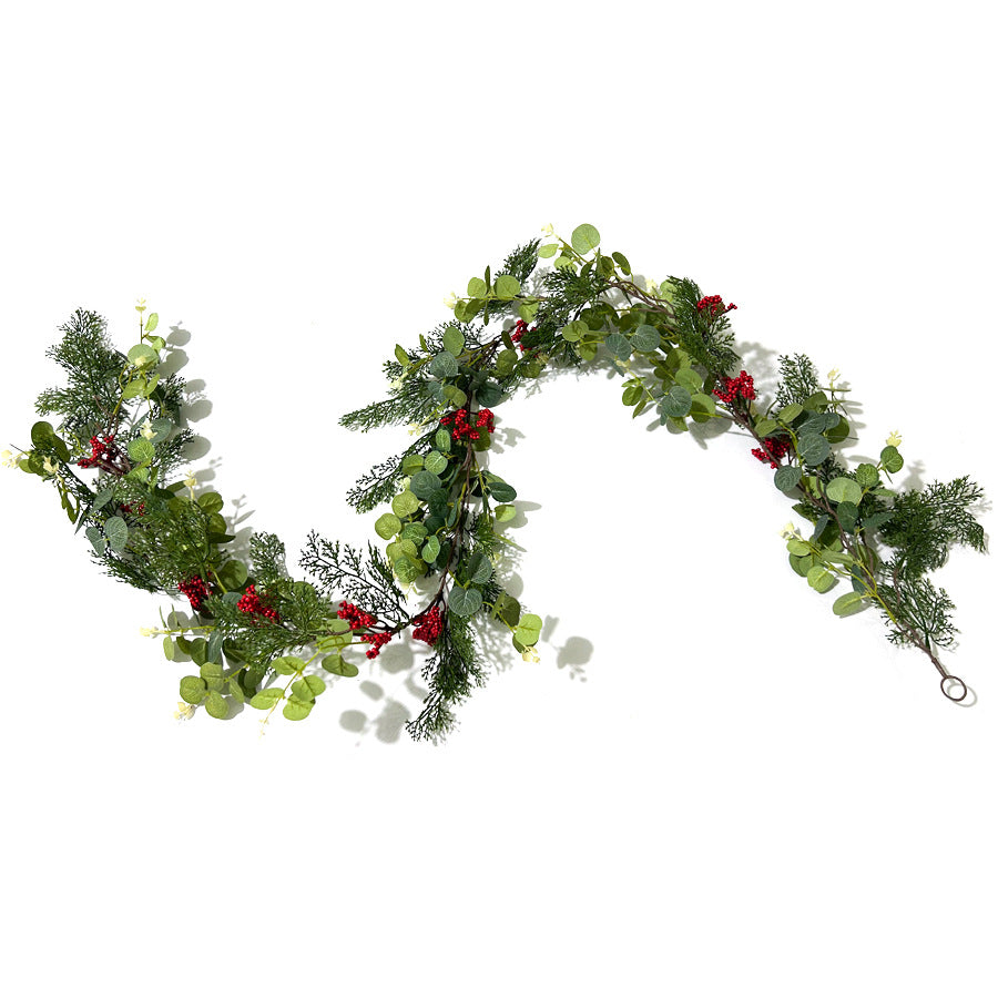 Künstliche Weihnachtsranke mit roten Beeren, Kiefernzweigen und Münzblättern, Kunststoff, 1 Stück, für Innenräume, Schaufenster und Hotel