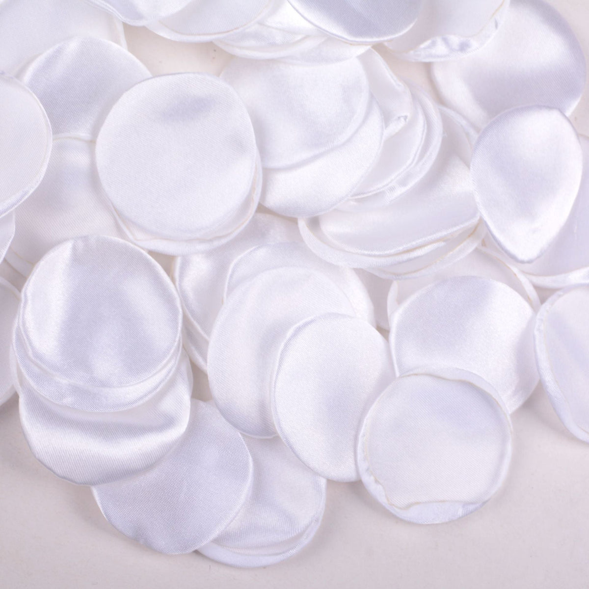 Seidenrosenblätter 200 Stück Großpackung – 4 cm Streudeko für Hochzeit, Tischdeko & Floristik, wiederverwendbar