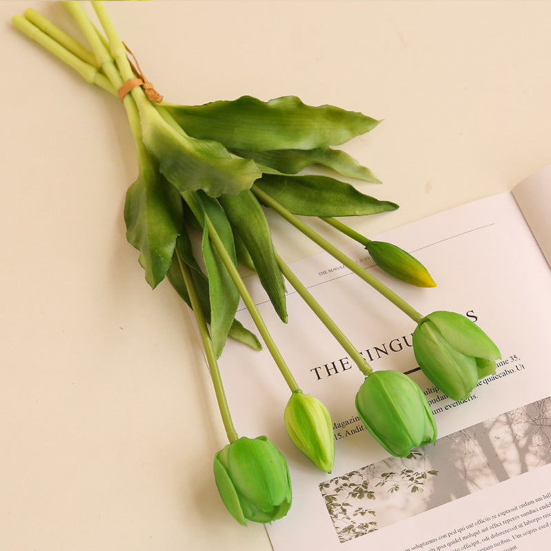 Künstlicher Tulpenstauß  | 5 Stiele (3 Blüten + 2 Knospen) | Latex | UV-beständig | Frühjahrs- & Gartendeko | 9 Farben