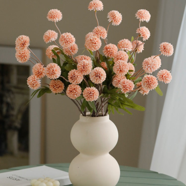 Künstlicher Kiku Stiel 66 cm, Chrysantheme Pompon Blume, realistischer Künstliche Gänseblümchen für hohe Vasen, Hochzeitsdeko, Event & Wohnkultur