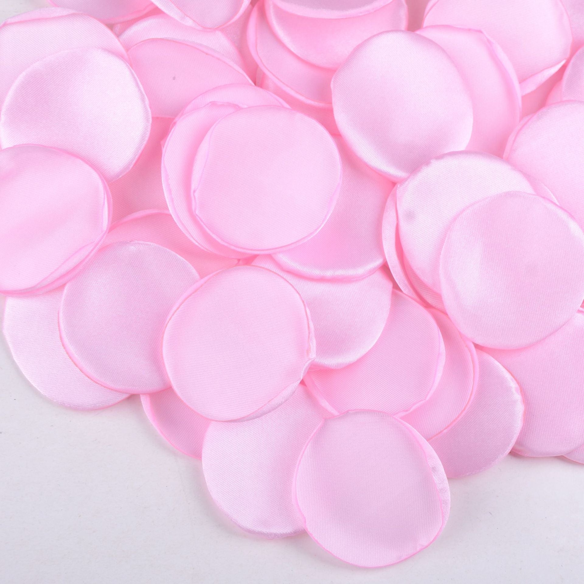 Seidenrosenblätter 200 Stück Großpackung – 4 cm Streudeko für Hochzeit, Tischdeko & Floristik, wiederverwendbar