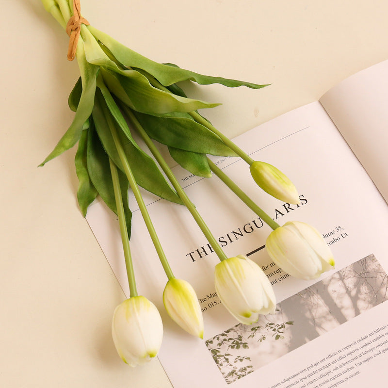 Künstlicher Tulpenstauß  | 5 Stiele (3 Blüten + 2 Knospen) | Latex | UV-beständig | Frühjahrs- & Gartendeko | 9 Farben
