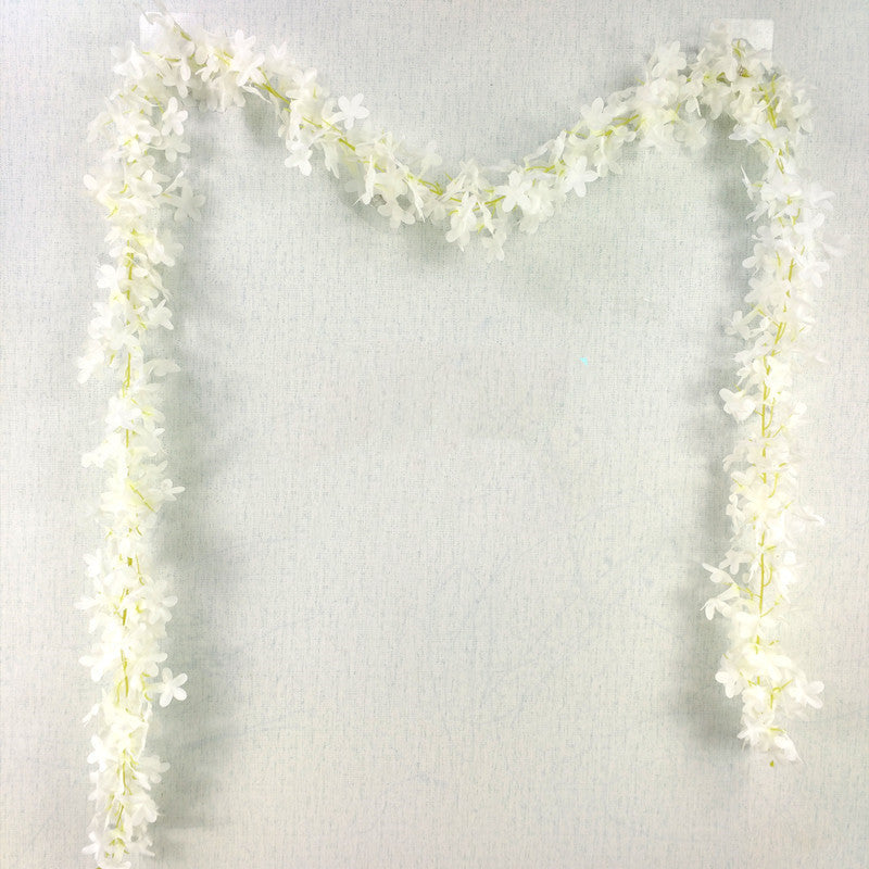 2 Meter langer Flieder Girlande Üppige Girlande aus Seide für Tischdekoration, Hochzeit & Wandschmuck